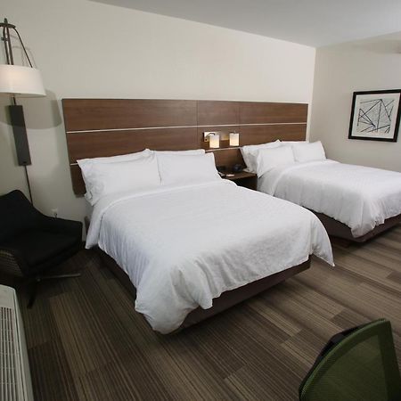Holiday Inn Express Hotel And Suites Lincoln Airport By Ihg Eksteriør bilde