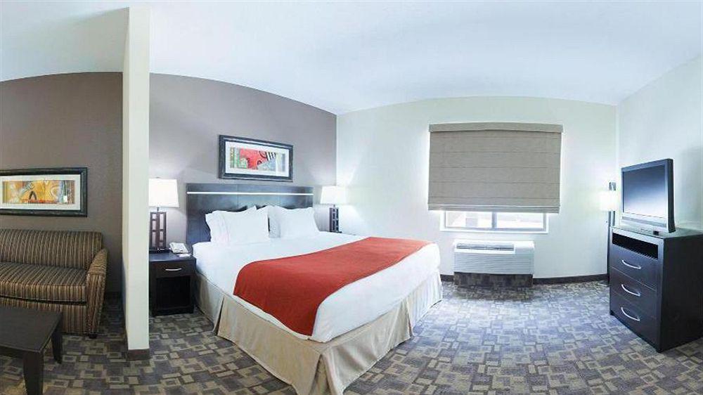Holiday Inn Express Hotel And Suites Lincoln Airport By Ihg Eksteriør bilde