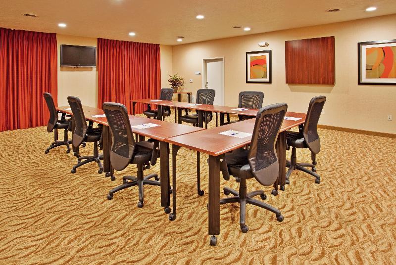 Holiday Inn Express Hotel And Suites Lincoln Airport By Ihg Eksteriør bilde