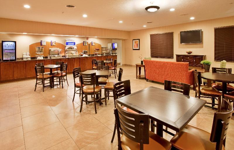 Holiday Inn Express Hotel And Suites Lincoln Airport By Ihg Eksteriør bilde